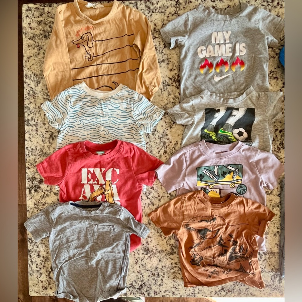 Lot of 2T boys clothes